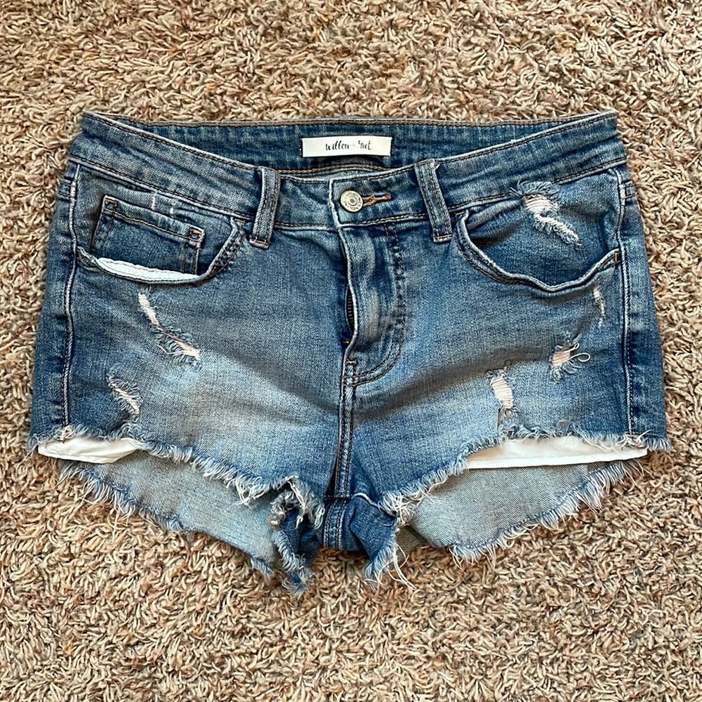 Willow & root Buckle exclusive denim short